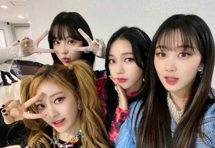 aespa makes new record as "Girls" enters Top 3 of Billboard 200 and debuts at No.1 on Top Album Sales Chart 4 AESPA