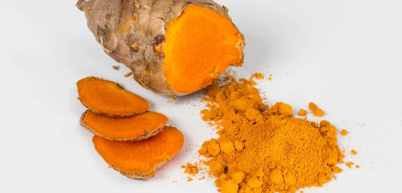 13 Benefits of drinking warm water with turmeric on an empty stomach