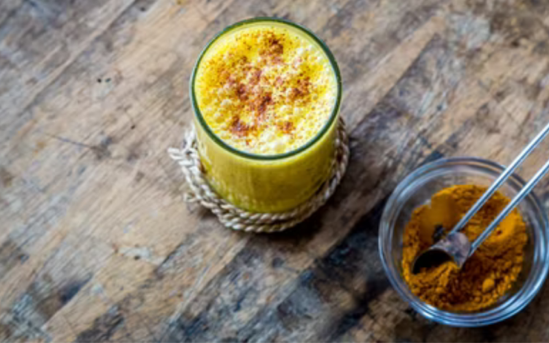 turmeric milk benefits health drink
