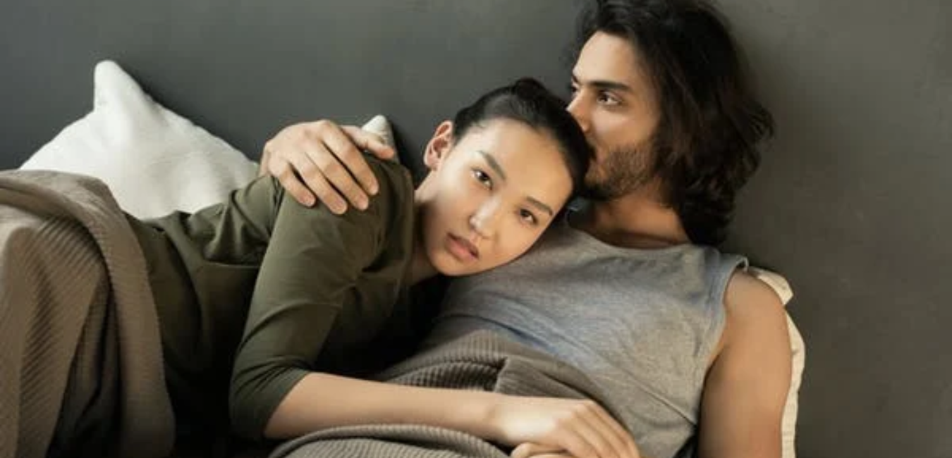 couple bed