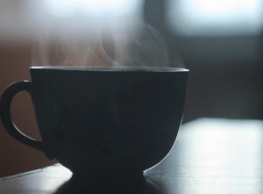 5-side-effects-of-drinking-hot-water-on-an-empty-stomach