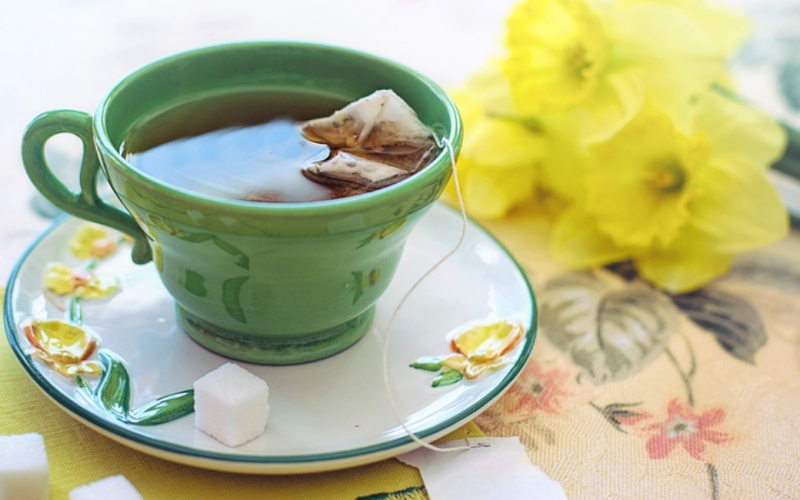 6 side effects of excess green tea consumption