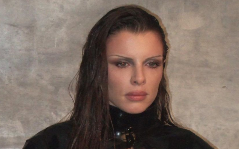 julia fox