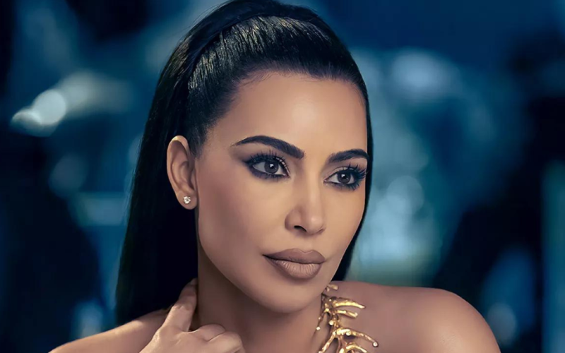 Emma Roberts gushes over American Horror Story co-star Kim Kardashian: "She's amazing!"