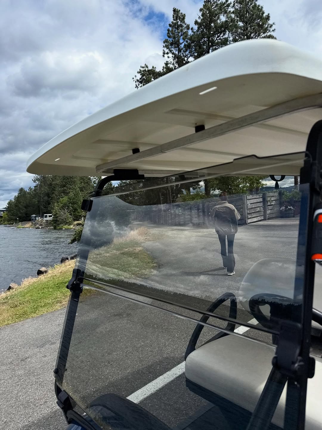 Justin and Hailey Bieber share new photos from family getaway amid split rumors 2 Vacation
