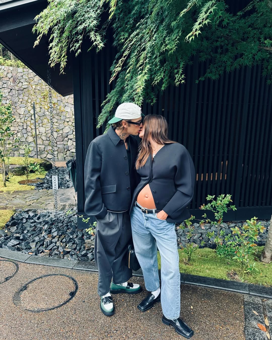 Justin Bieber's global hit climbs charts amid escalating rumors of troubled marriage 2 Justin and Hailey Bieber