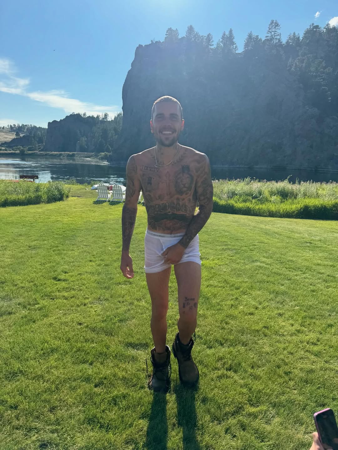 Justin Bieber in wet underwear