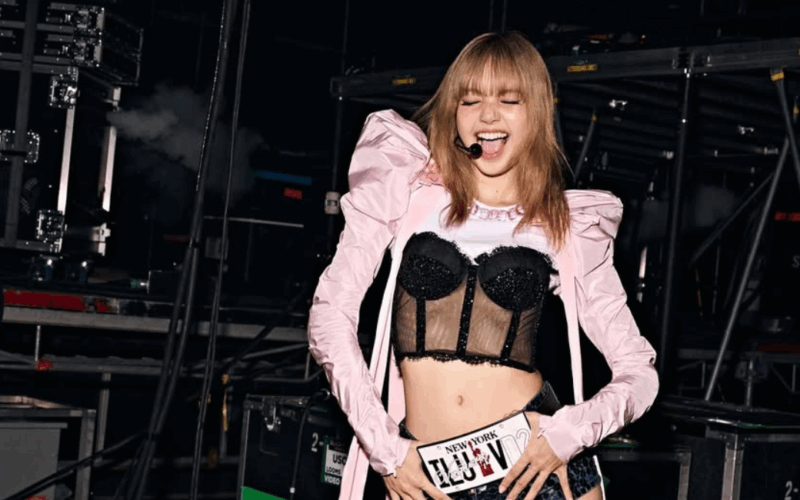 blackpink member lisa