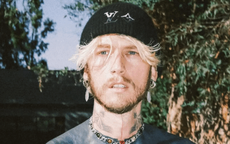 Machine Gun Kelly addresses break up in new song