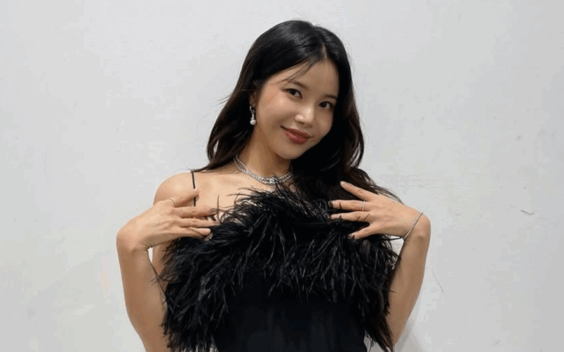MAMAMOO's Solar first solo fan meet