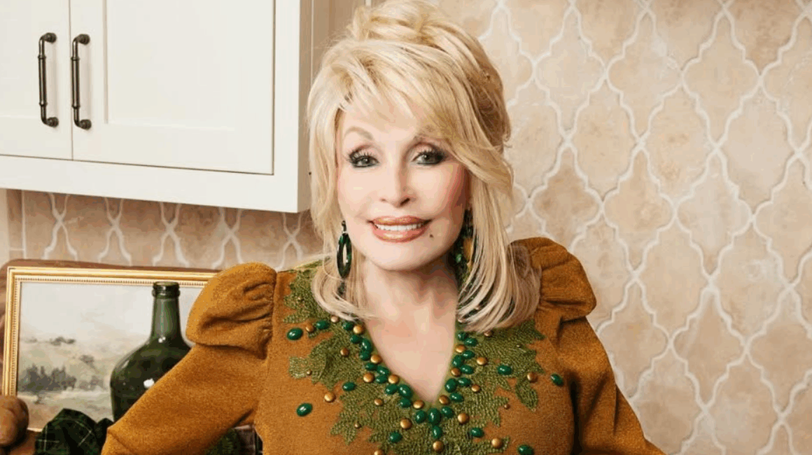 Dolly Parton shares a heartfelt Thanksgiving message